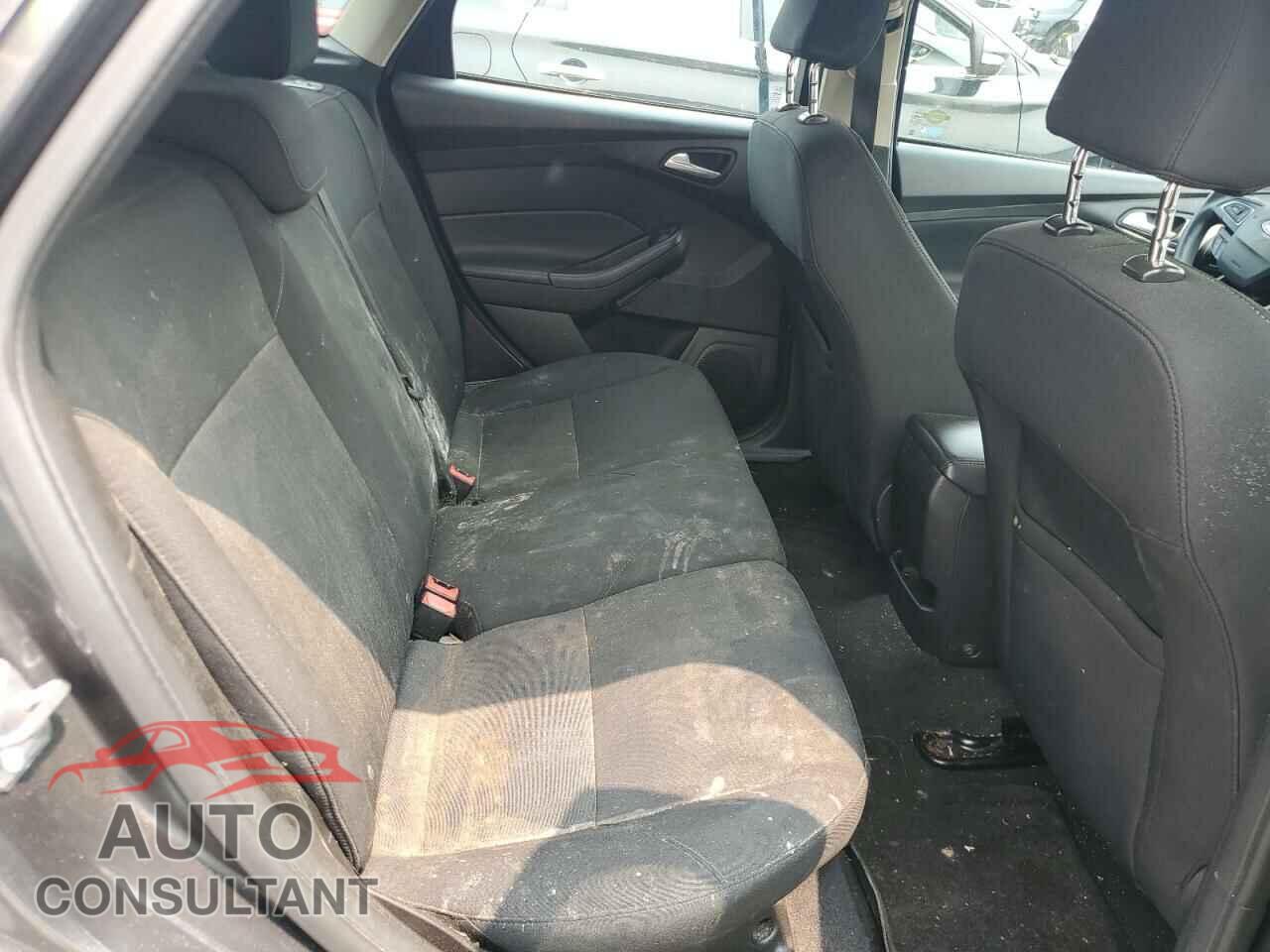 FORD FOCUS 2016 - 1FADP3K29GL344924