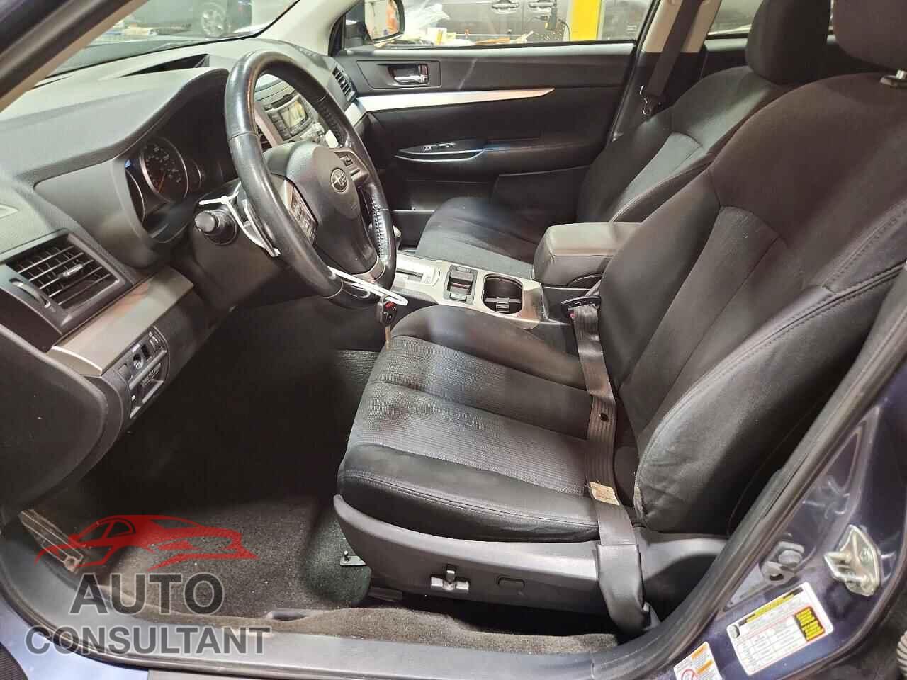 SUBARU OUTBACK 2013 - 4S4BRBGC8D3298100