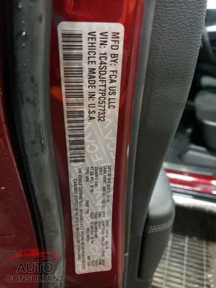 DODGE DURANGO 2023 - 1C4SDJFT7PC577332