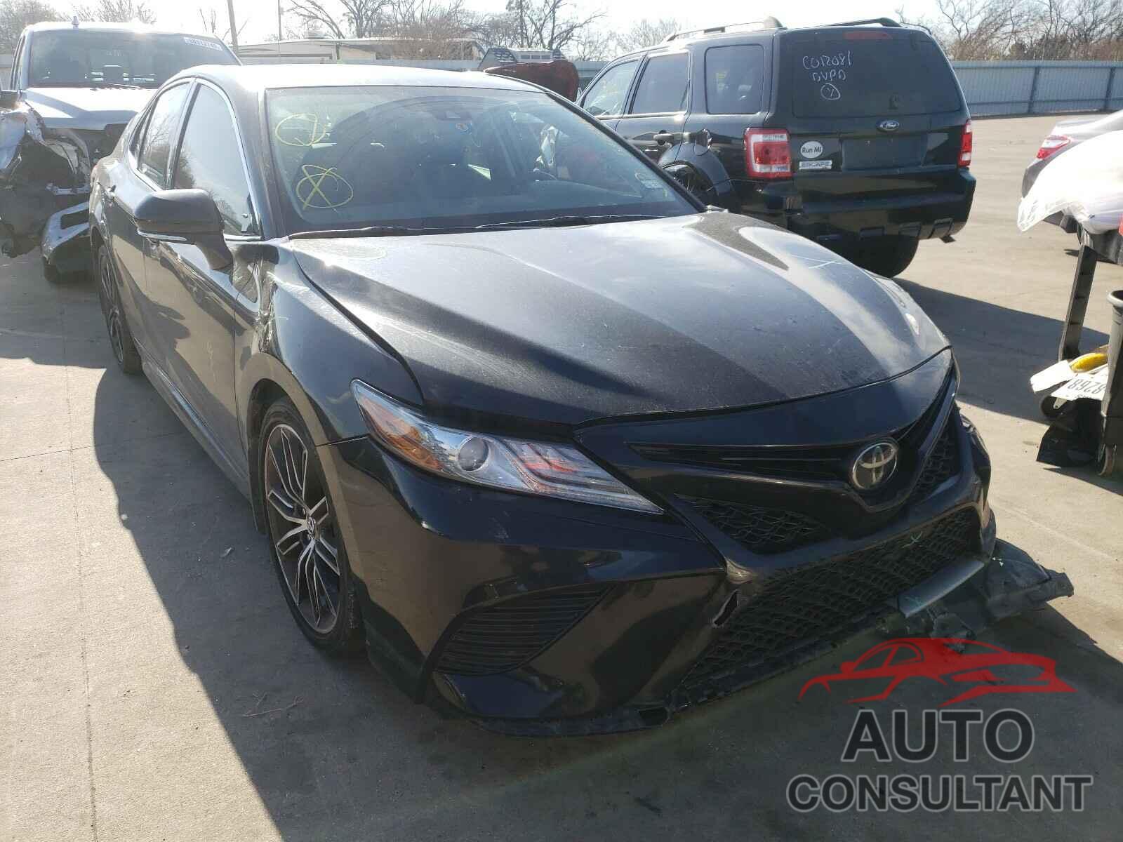 2019 CAMRY TOYOTA