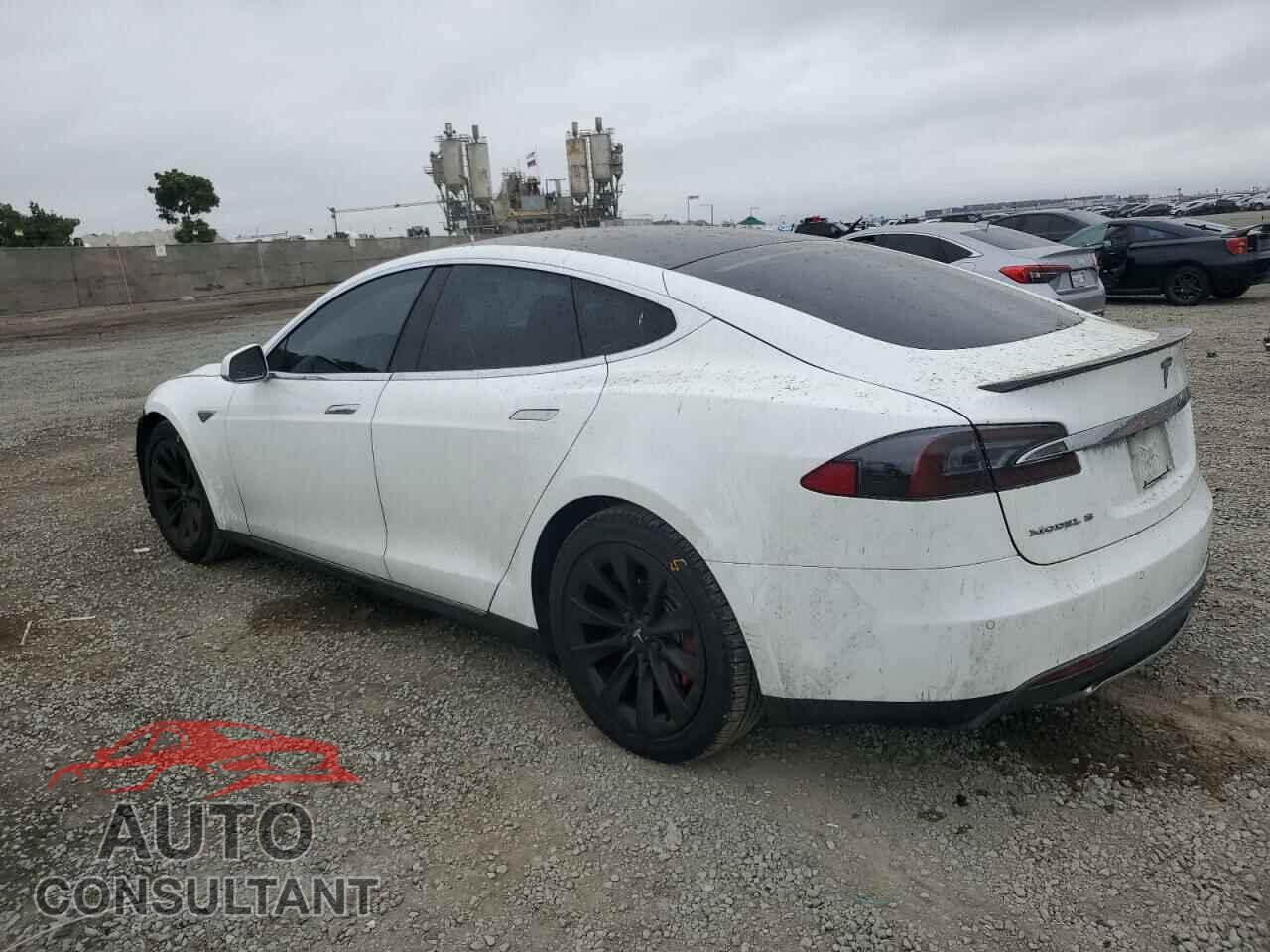 TESLA MODEL S 2014 - 5YJSA1H19EFP52457