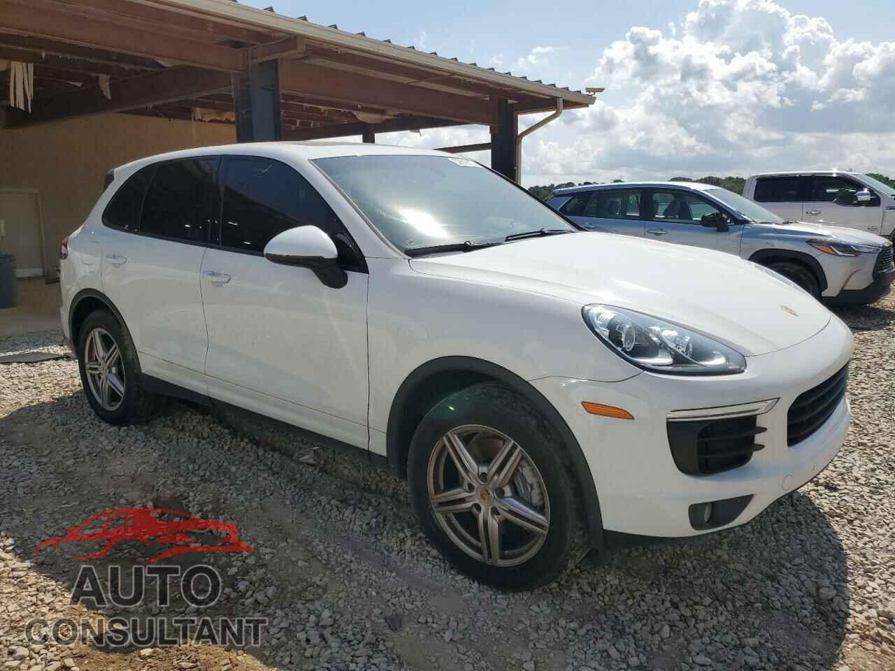 PORSCHE CAYENNE 2016 - WP1AA2A26GLA09807