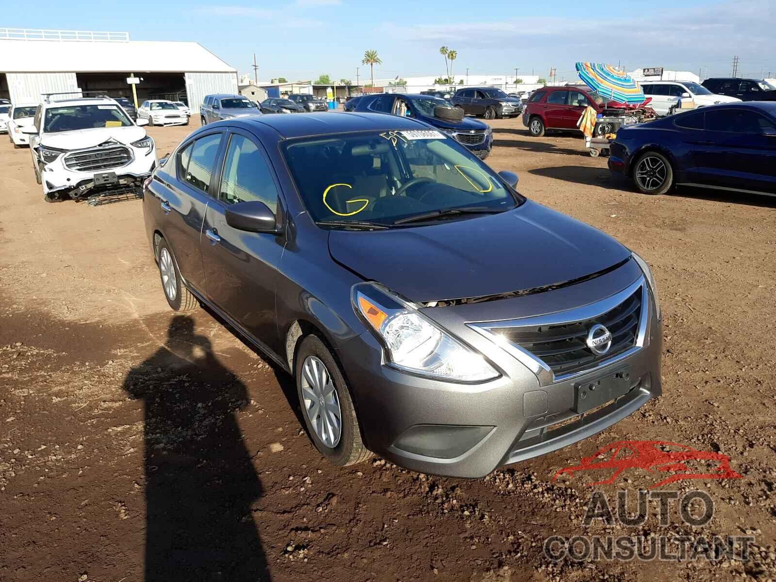 NISSAN VERSA 2017 - 3N1CN7APXHL805198
