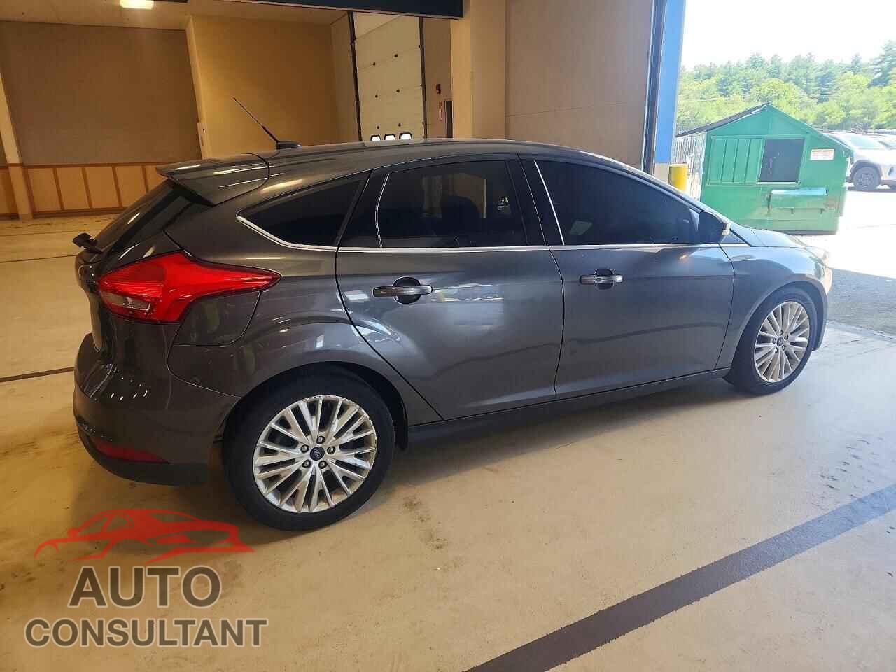 FORD FOCUS 2016 - 1FADP3N25GL330451