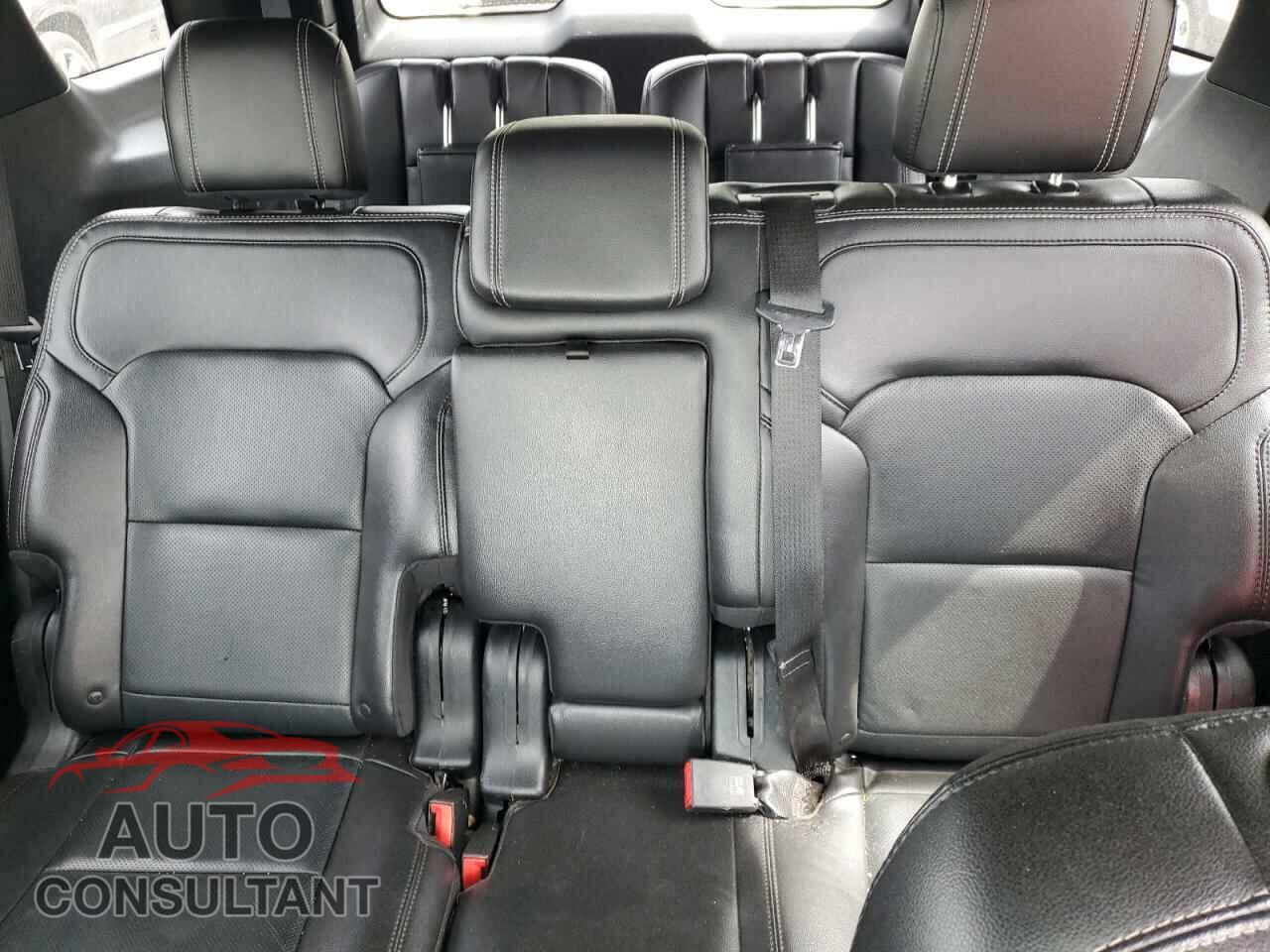 FORD EXPLORER 2018 - 1FM5K7F82JGA70805