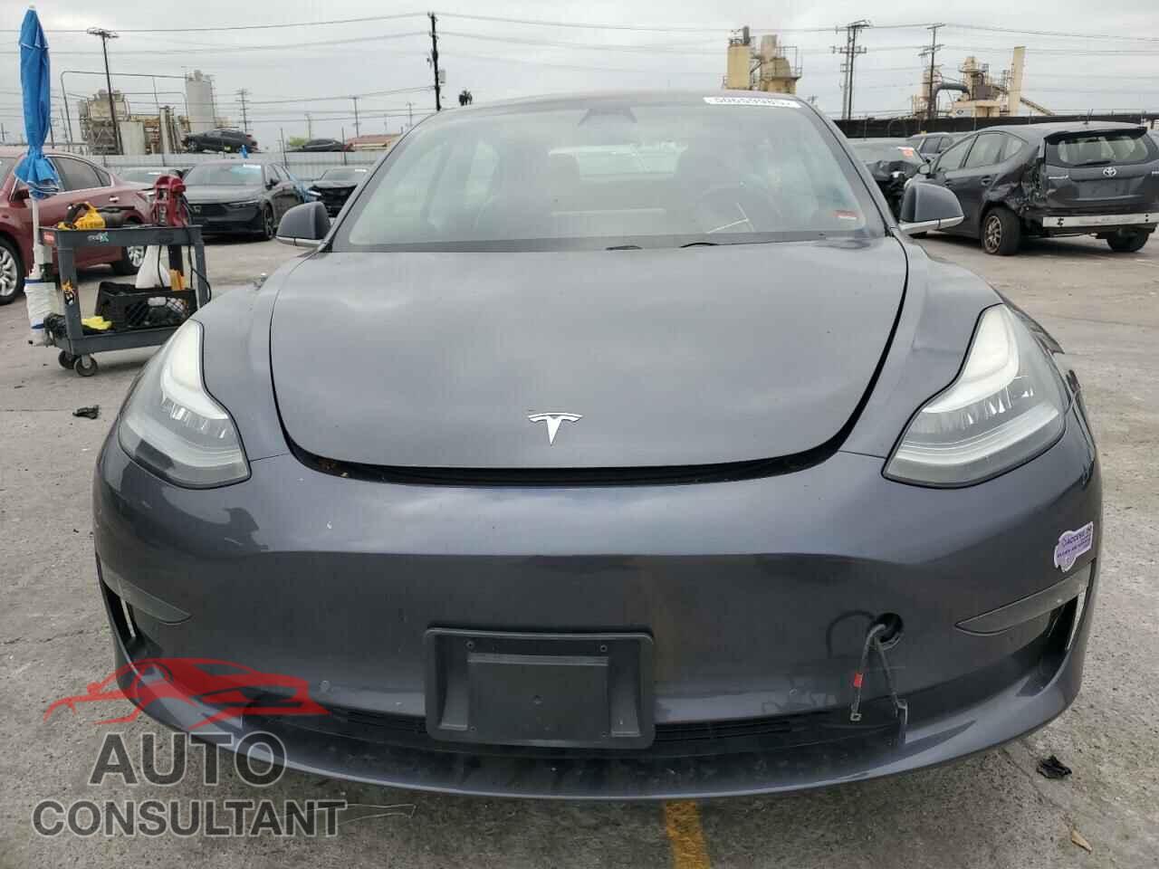 TESLA MODEL 3 2018 - 5YJ3E1EA5JF158388