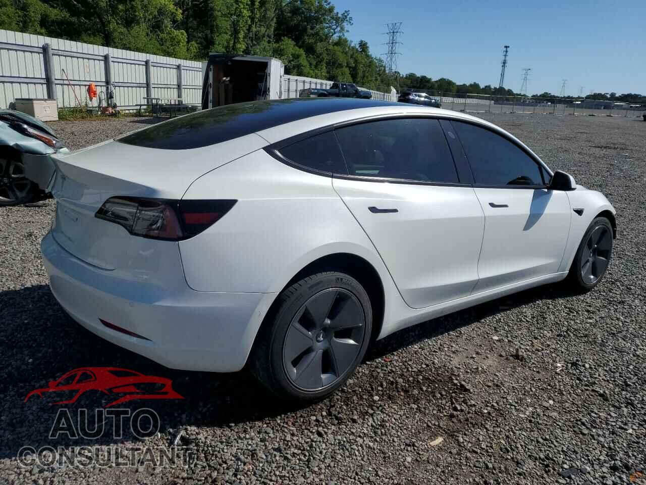 TESLA MODEL 3 2021 - 5YJ3E1EA9MF045600