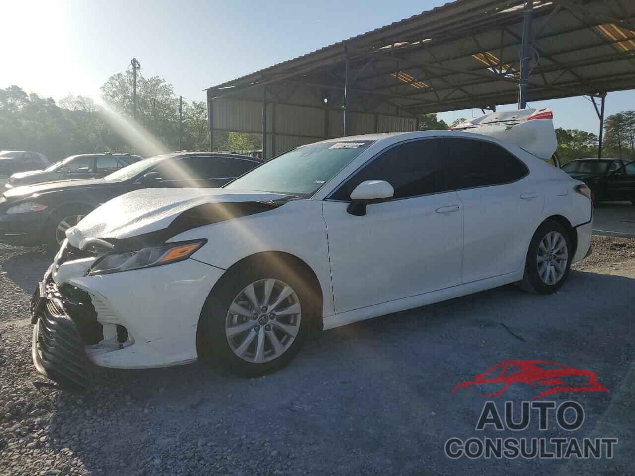 TOYOTA CAMRY 2018 - 4T1B11HK6JU678503