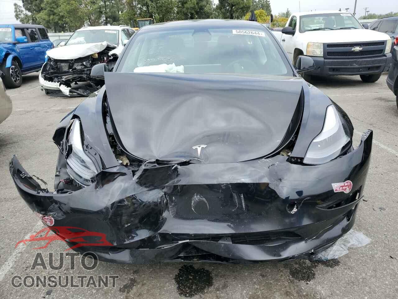 TESLA MODEL 3 2023 - 5YJ3E1EAXPF640962