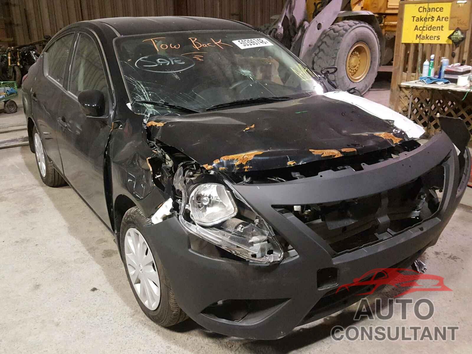 NISSAN VERSA 2018 - 3N1CN7AP3JL824309