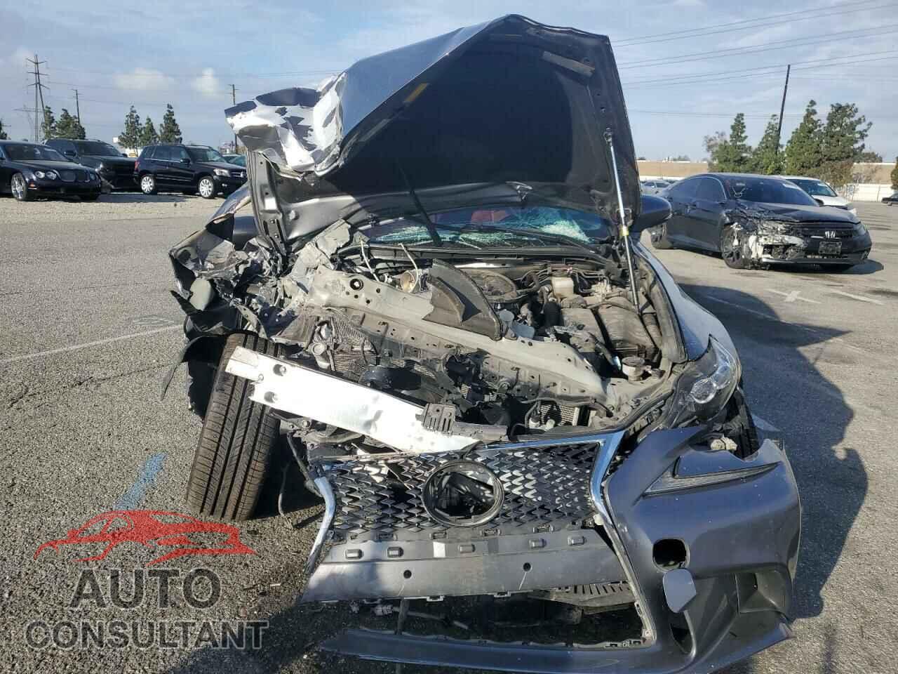 LEXUS IS 2014 - JTHBE1D25E5013427