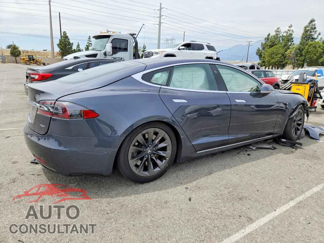 TESLA MODEL S 2018 - 5YJSA1E21JF262702
