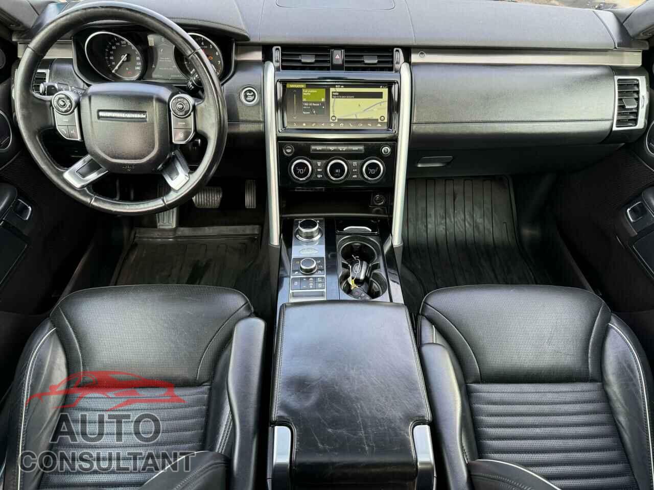 LAND ROVER DISCOVERY 2017 - SALRHBBV3HA042360