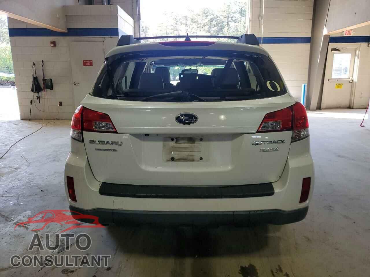 SUBARU OUTBACK 2014 - 4S4BRBLC6E3324071