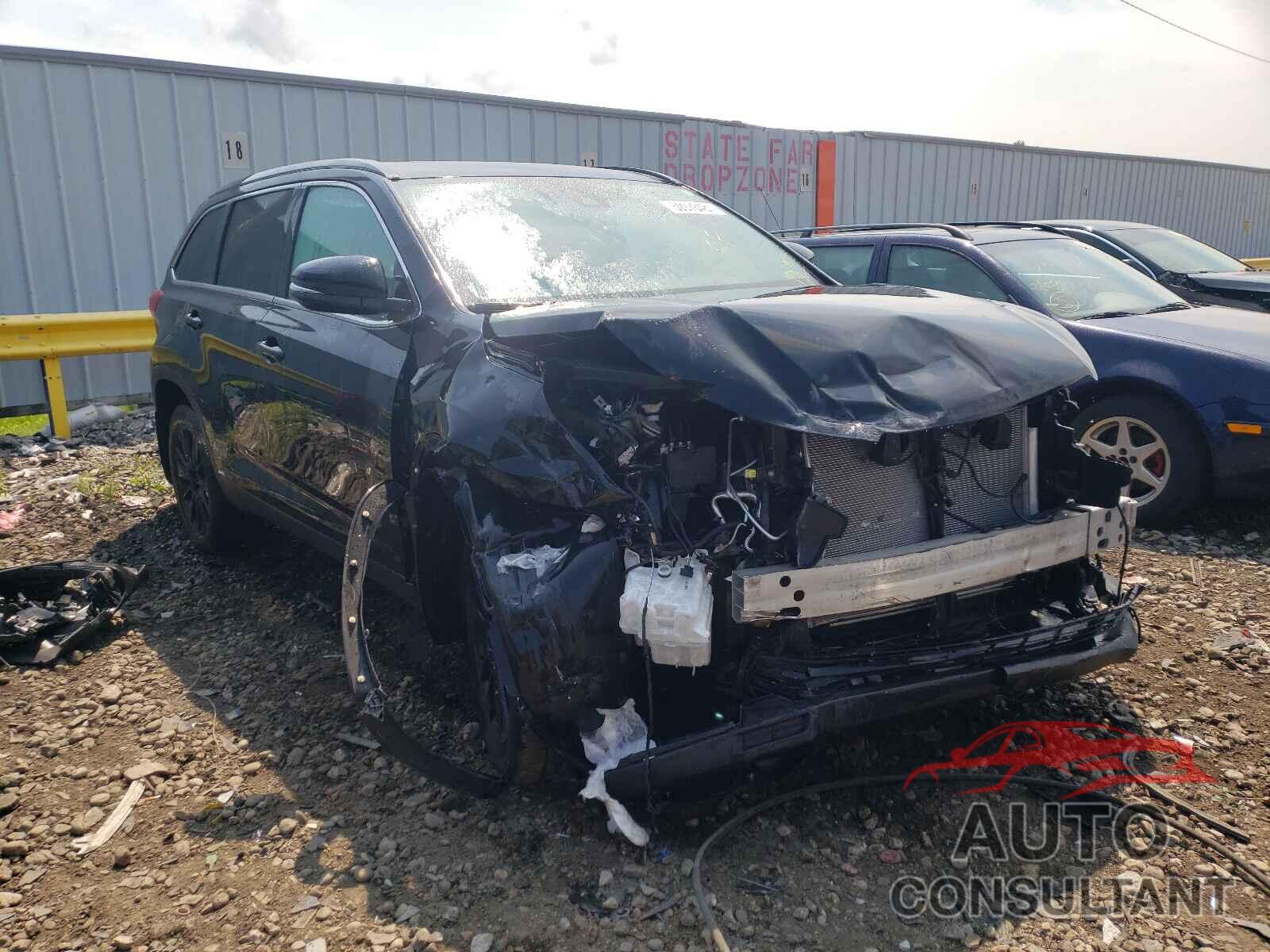 TOYOTA HIGHLANDER 2019 - 5TDJZRFH2KS599415