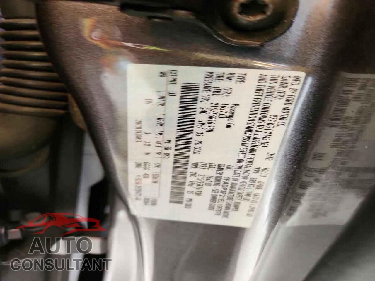 FORD FOCUS 2014 - 1FADP3F21EL197876