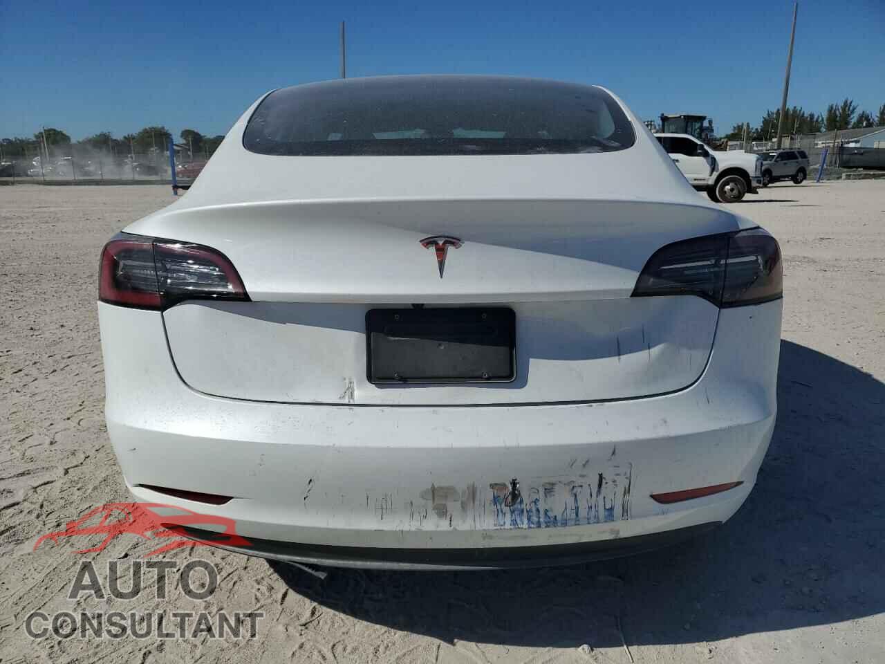 TESLA MODEL 3 2023 - 5YJ3E1EA9PF555000