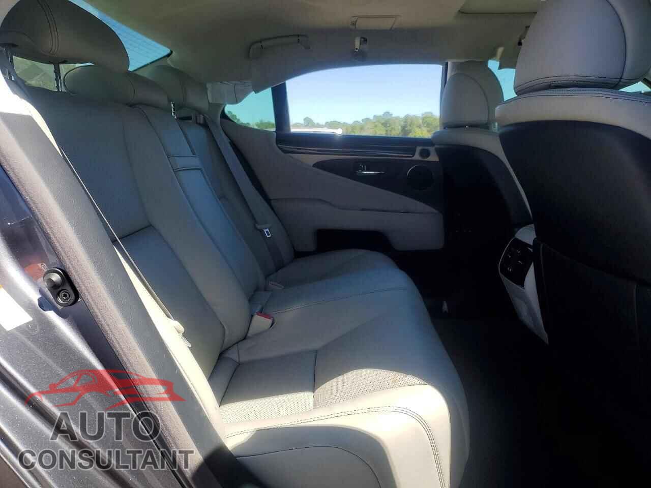 LEXUS LS460 2015 - JTHBL5EF7F5138302