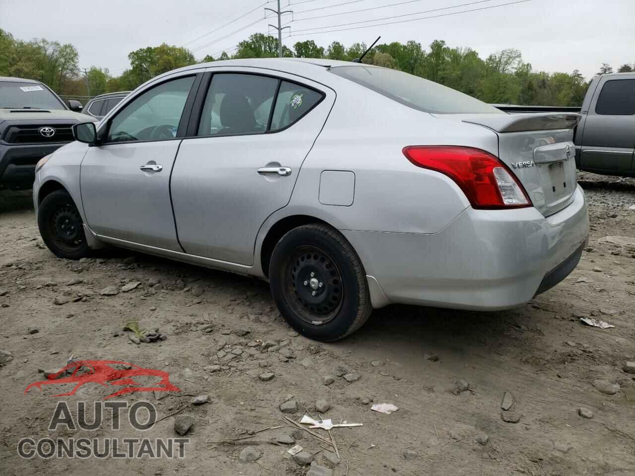 NISSAN VERSA 2017 - 3N1CN7AP1HL893588