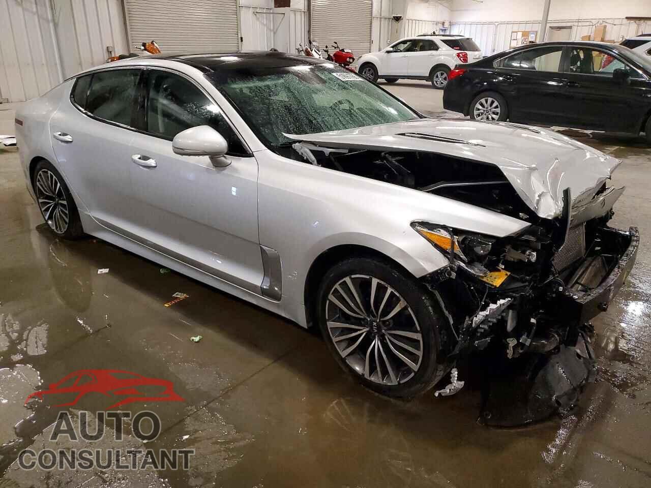 KIA STINGER 2018 - KNAE25LA6J6025577