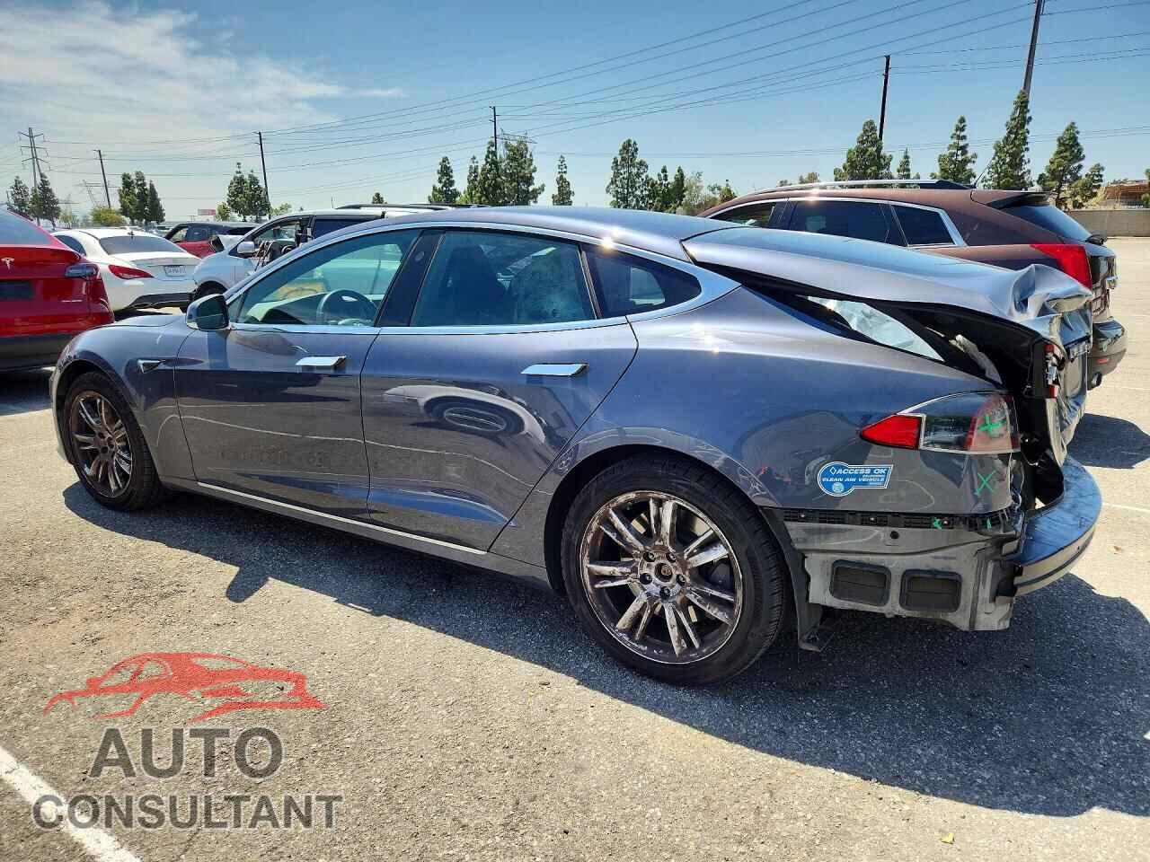TESLA MODEL S 2020 - 5YJSA1E22LF401285