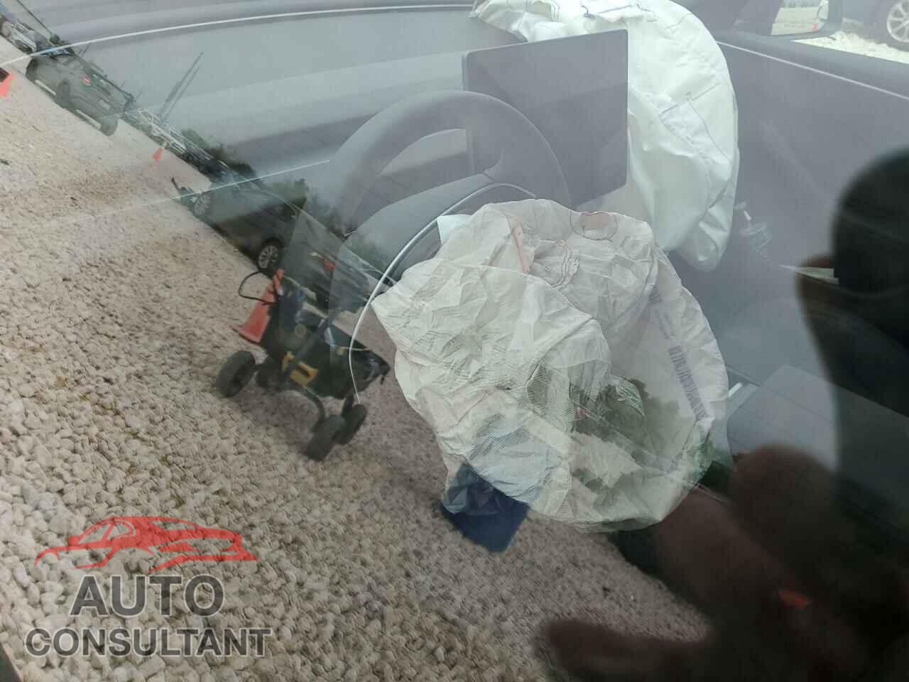 TESLA MODEL 3 2024 - 5YJ3E1EB2RF794674