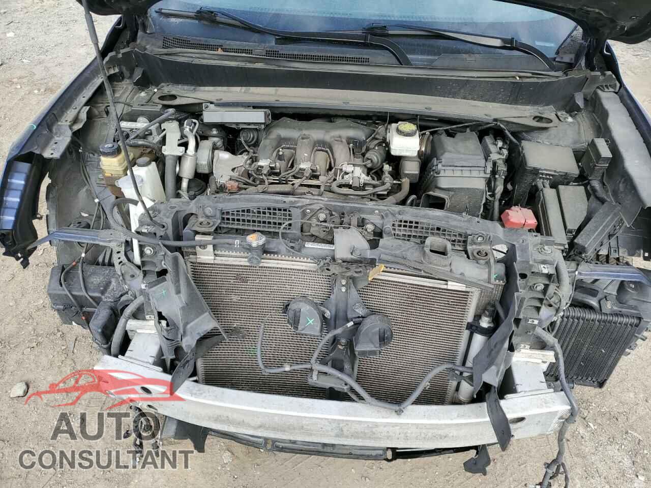 NISSAN PATHFINDER 2017 - 5N1DR2MM1HC661901