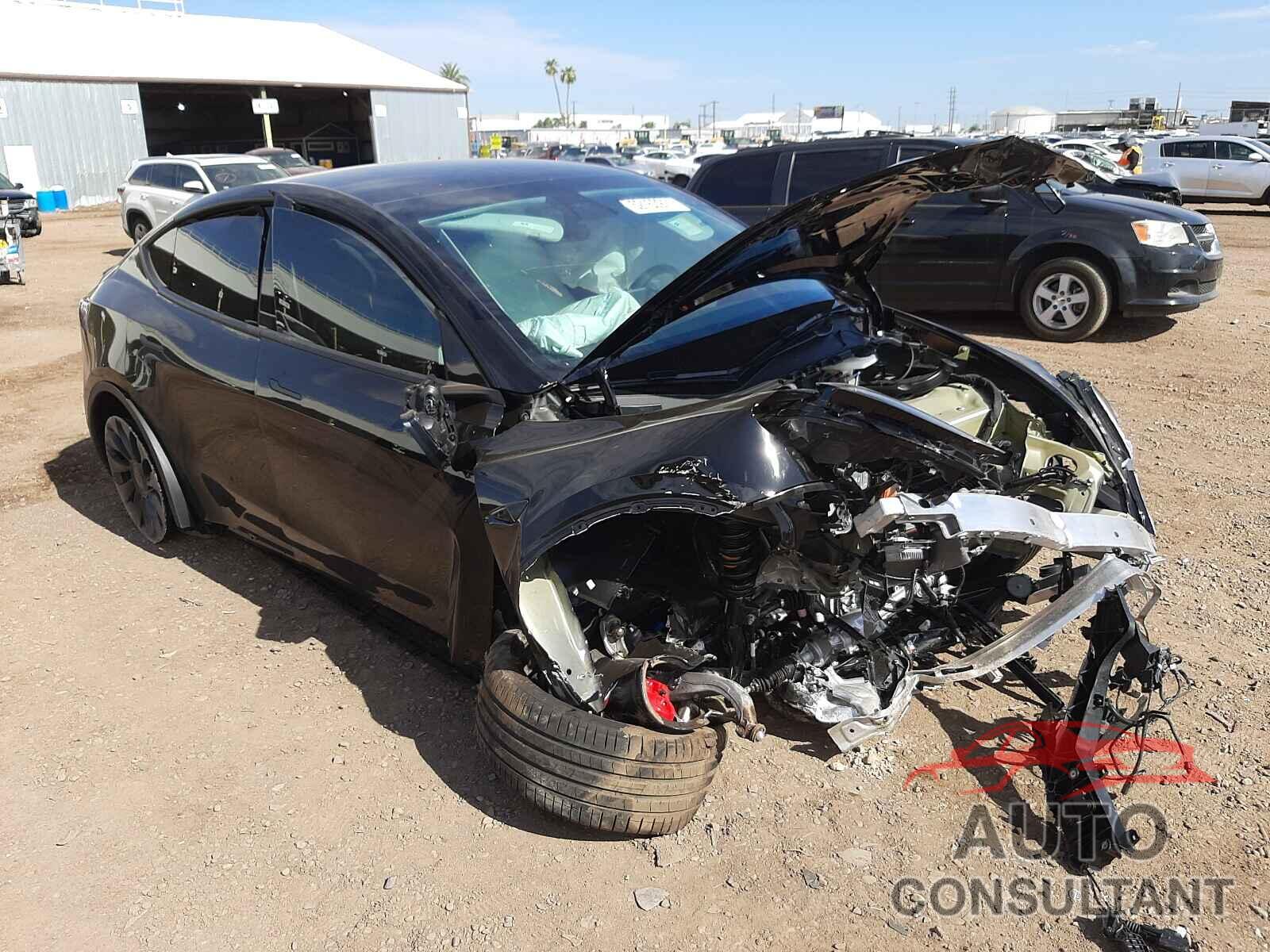 TESLA MODEL Y 2021 - 5YJYGDEF6MF215571