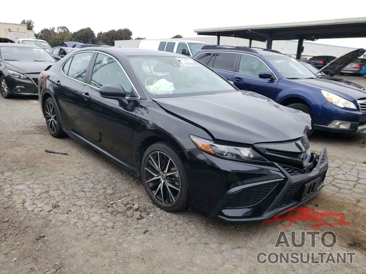 TOYOTA CAMRY 2021 - 4T1G11AK6MU490102