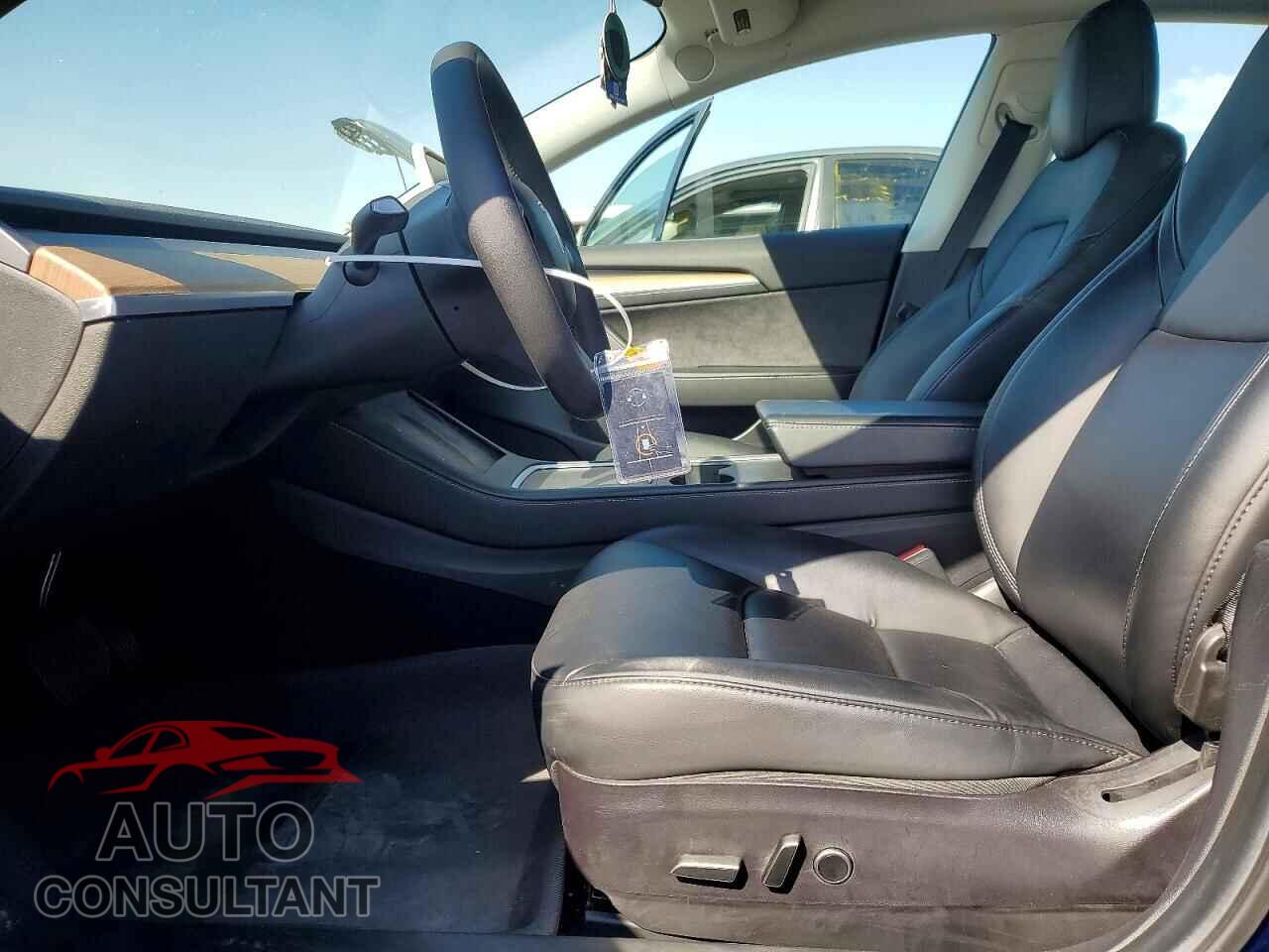 TESLA MODEL 3 2021 - 5YJ3E1EA8MF002625