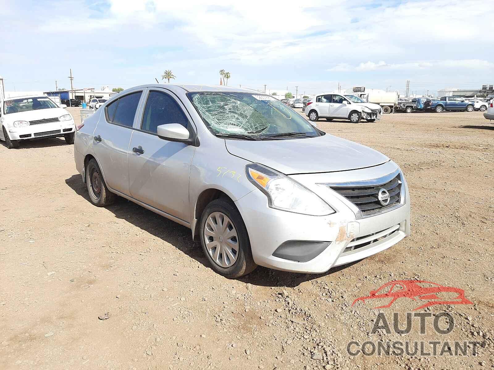 NISSAN VERSA 2017 - 3N1CN7AP8HL857199