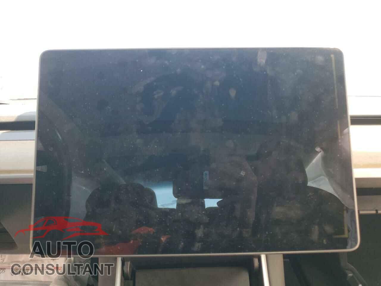 TESLA MODEL 3 2018 - 5YJ3E1EA0JF171839