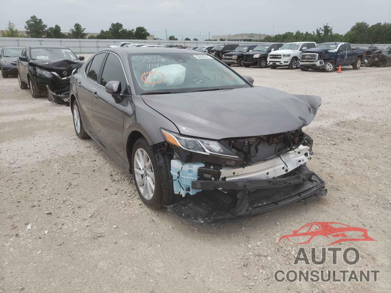 TOYOTA CAMRY 2021 - 4T1C11AK4MU593923
