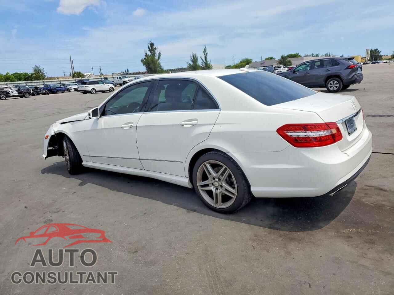 MERCEDES-BENZ E-CLASS 2013 - WDDHF5KB9DA728645