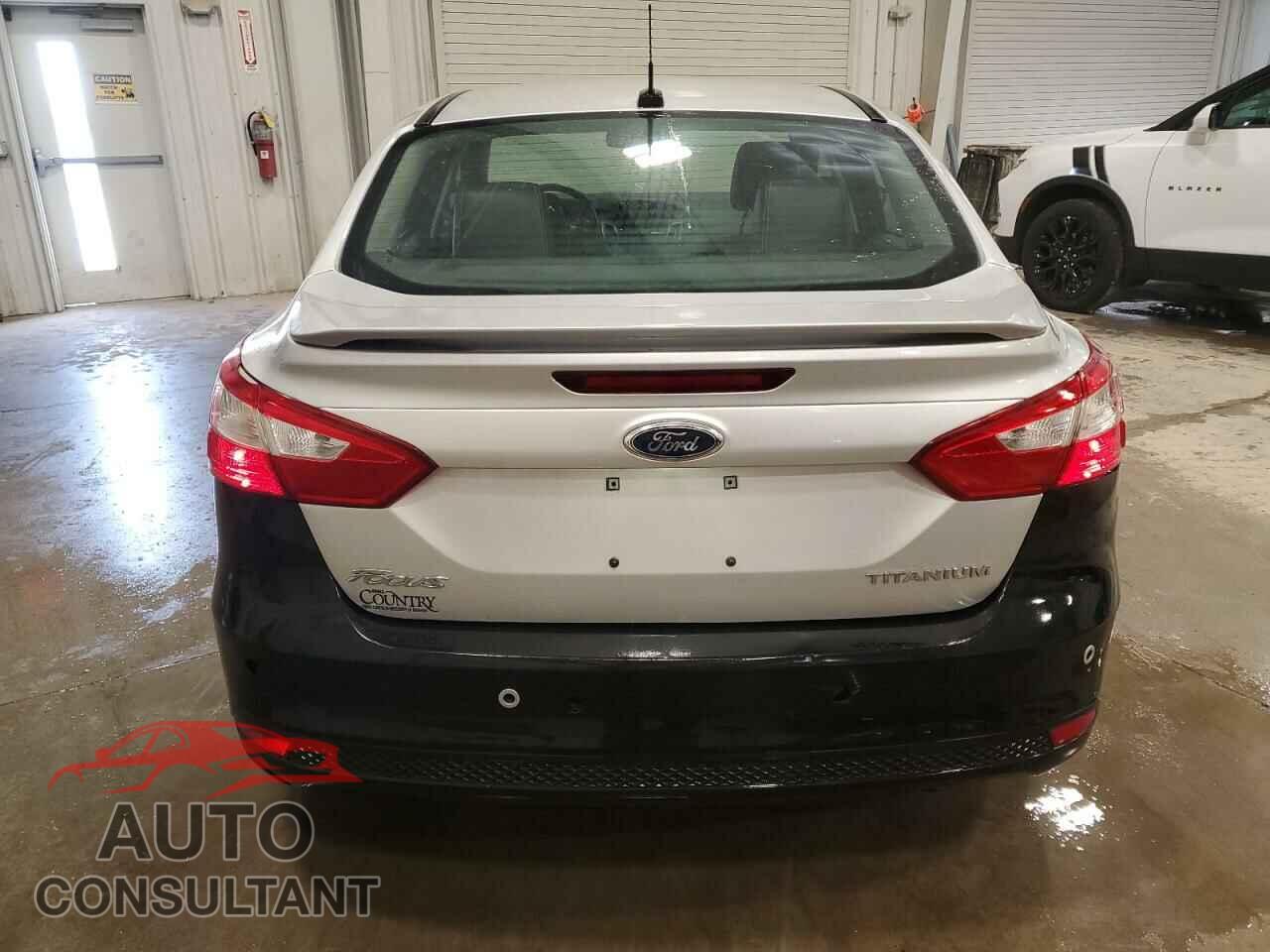 FORD FOCUS 2012 - 1FAHP3J2XCL266036