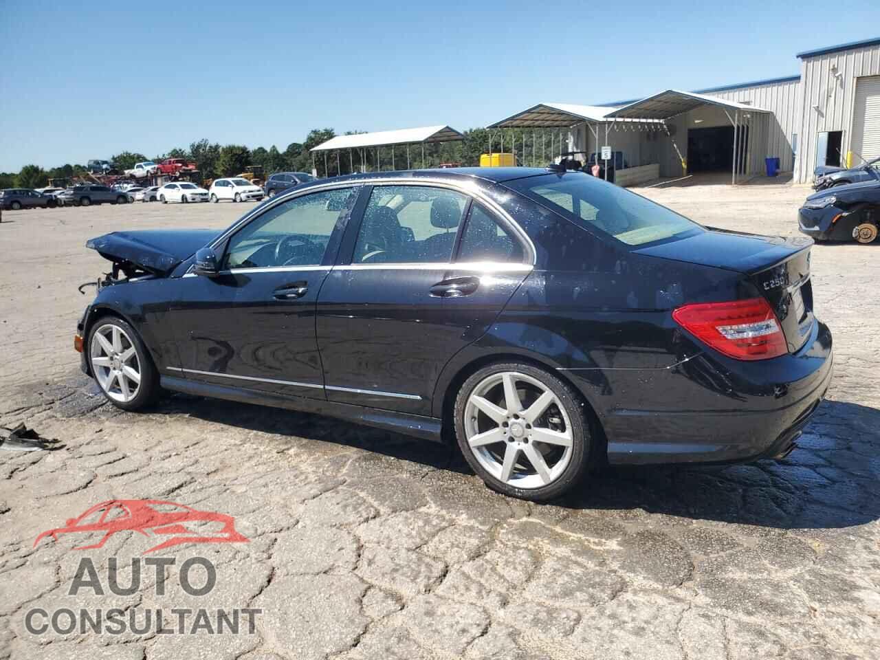 MERCEDES-BENZ C-CLASS 2014 - WDDGF4HB3EA933053