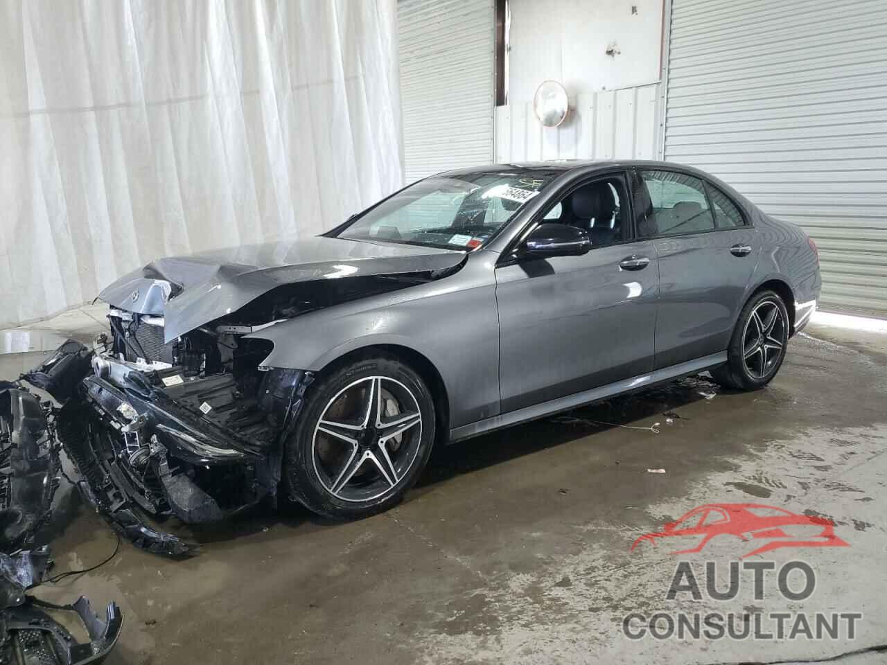 MERCEDES-BENZ E-CLASS 2018 - WDDZF4KB5JA477021