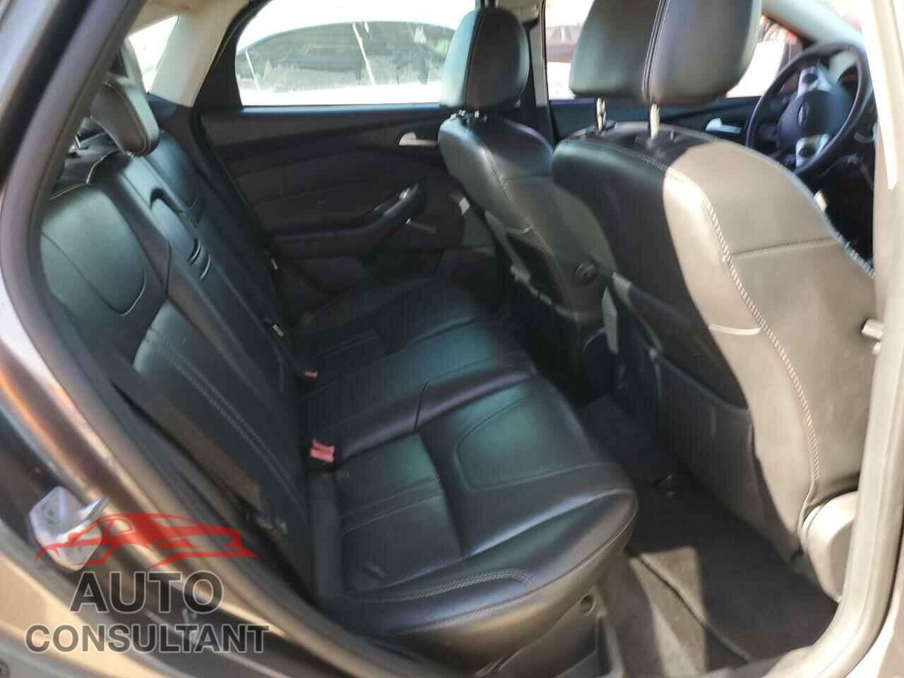 FORD FOCUS 2013 - 1FADP3F2XDL283847
