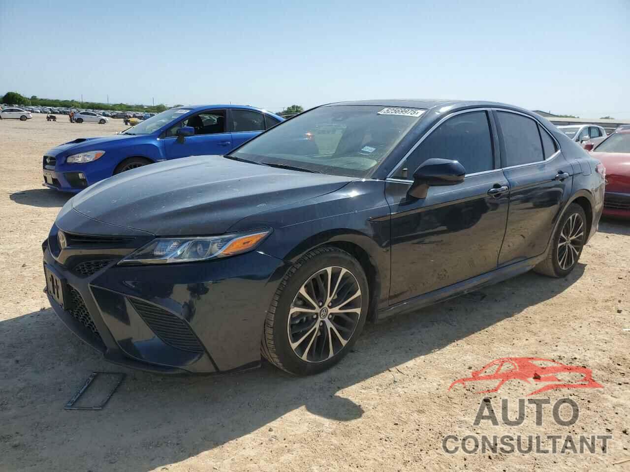 TOYOTA CAMRY 2018 - 4T1B11HK1JU631458
