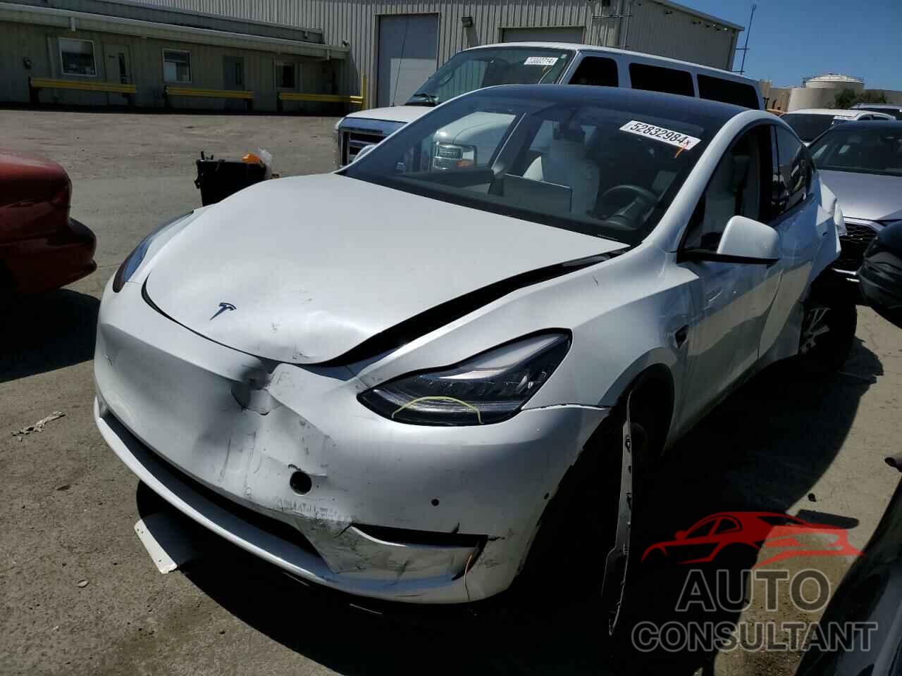 TESLA MODEL Y 2021 - 5YJYGDEE9MF090945