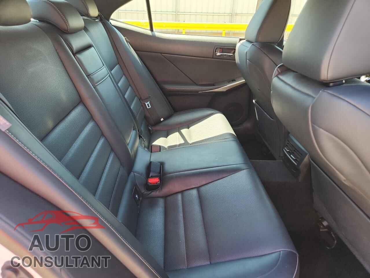 LEXUS IS 2014 - JTHBF1D22E5013544