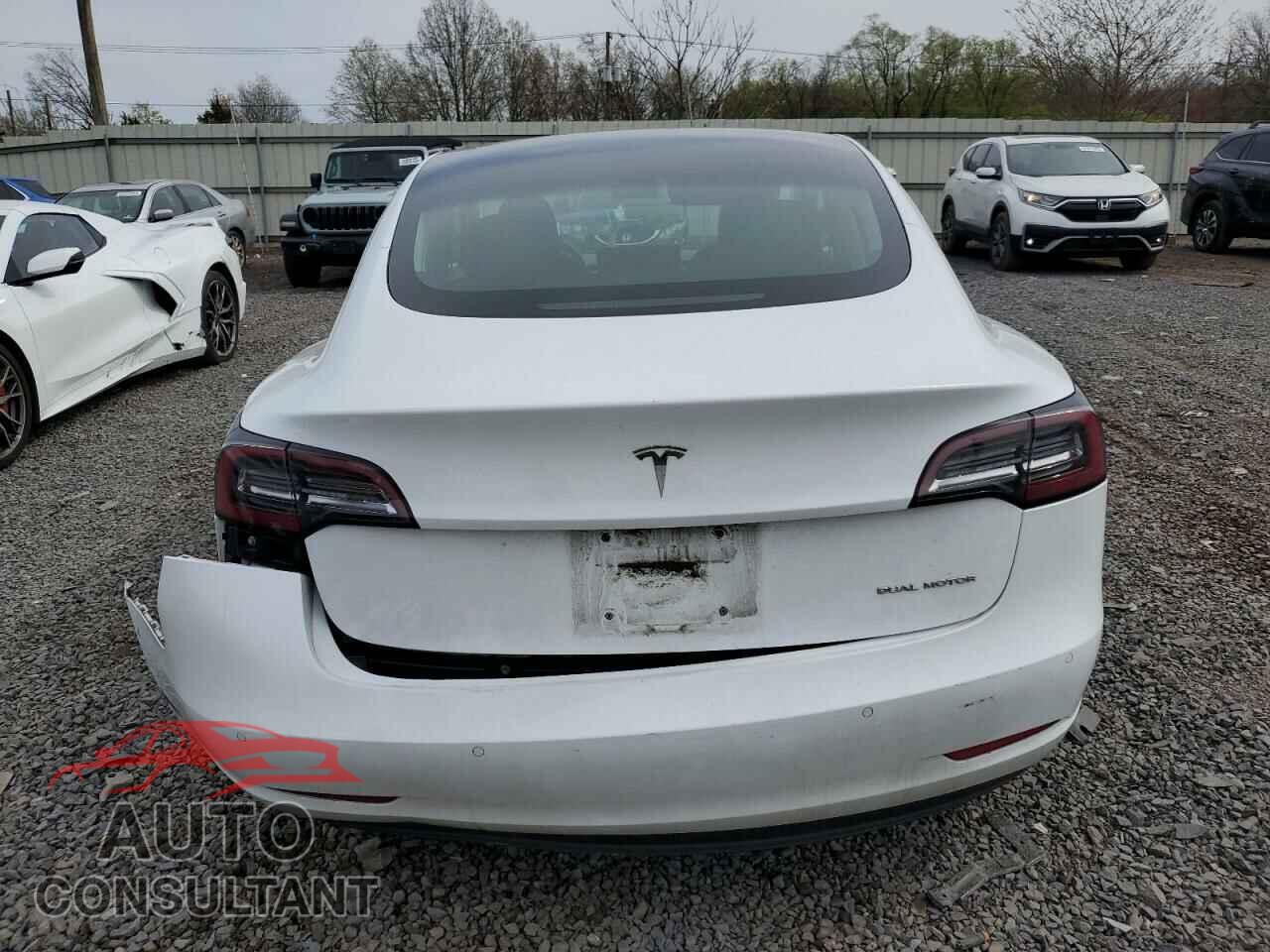 TESLA MODEL 3 2018 - 5YJ3E1EB5JF122015