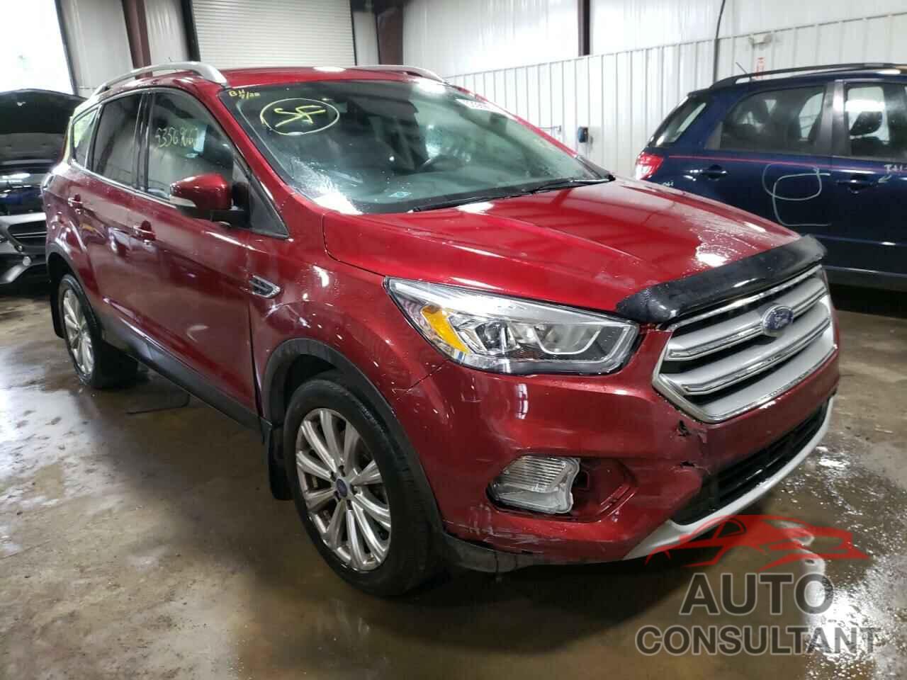 FORD ESCAPE 2017 - 1FMCU9J97HUD26042
