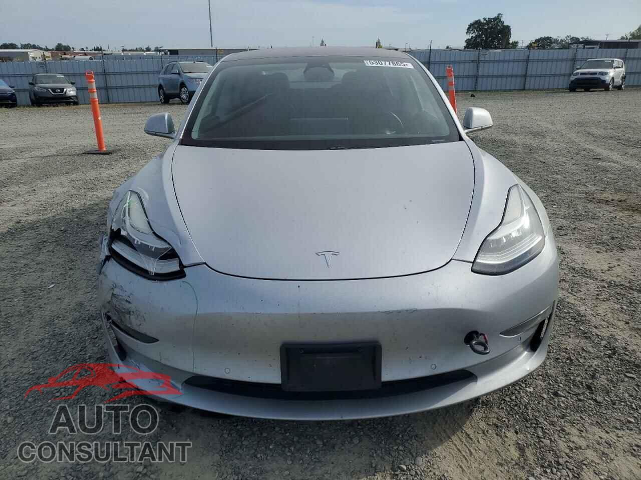 TESLA MODEL 3 2018 - 5YJ3E1EA8JF040528