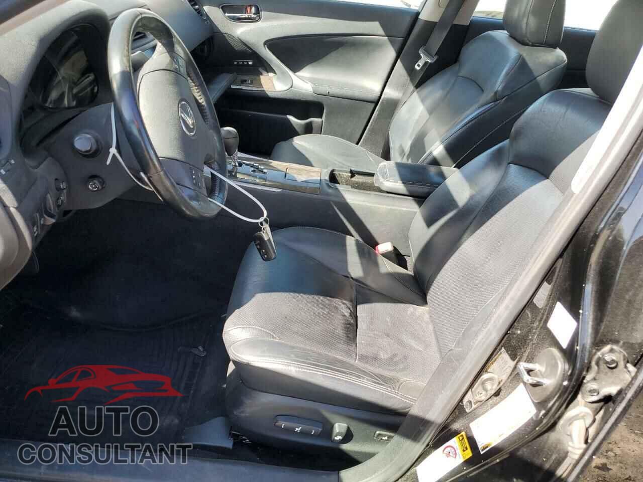 LEXUS IS 2010 - JTHCF5C2XA5036481