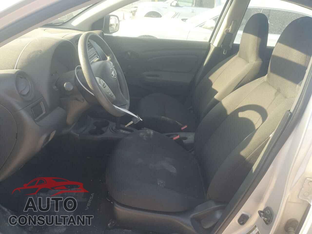 NISSAN VERSA 2015 - 3N1CN7AP3FL912221