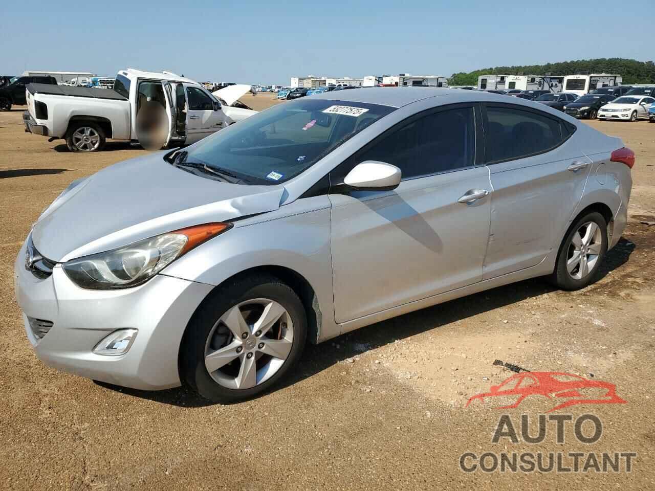 HYUNDAI ELANTRA 2013 - 5NPDH4AE8DH173172