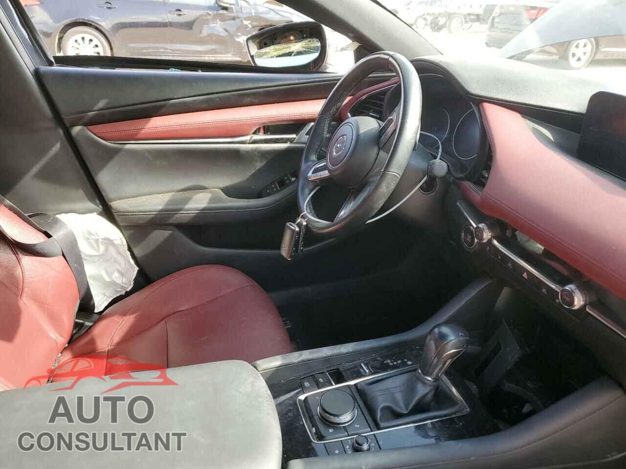 MAZDA 3 2021 - JM1BPBNY3M1401234
