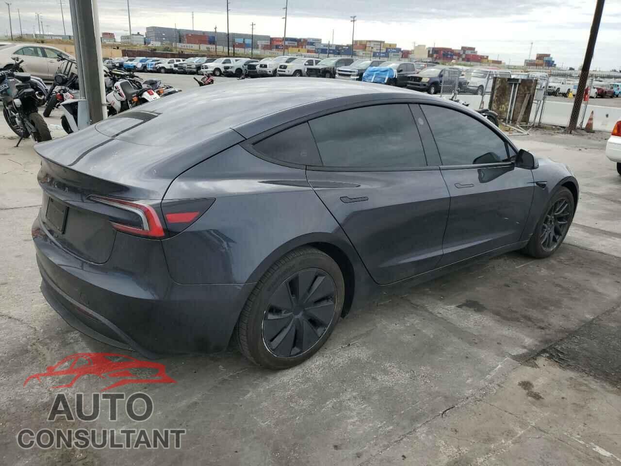 TESLA MODEL 3 2024 - 5YJ3E1EA1RF743321