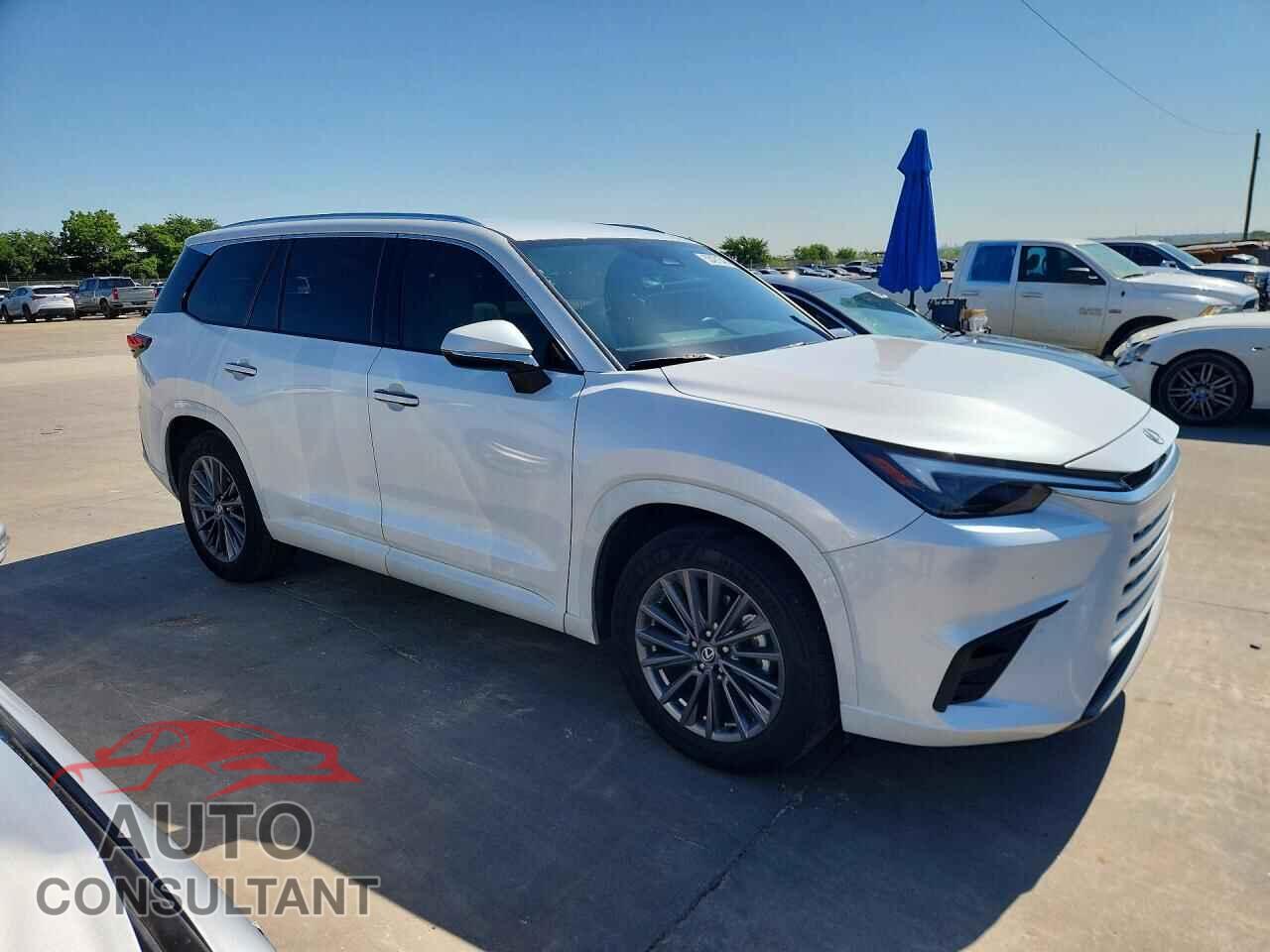 LEXUS UNKNOWN 2024 - 5TDAAAA67RS004812